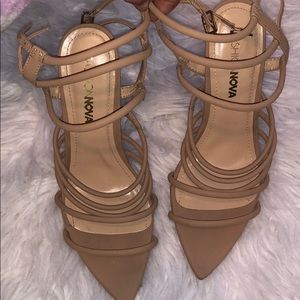 🌼 SALE 🌼 Fashion Nova Nude Heels